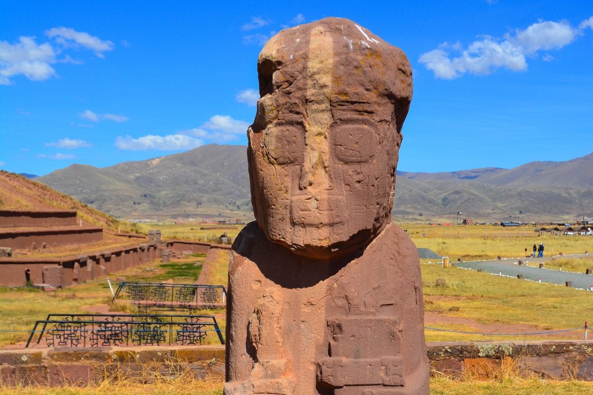 //www.som2travel.es/cdn/images/content/Bolivia/tiahuanaco-9-scaled.jpg