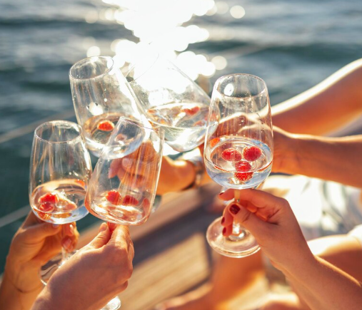 //www.som2travel.es/cdn/images/content/Cruceros/Captura10.PNG