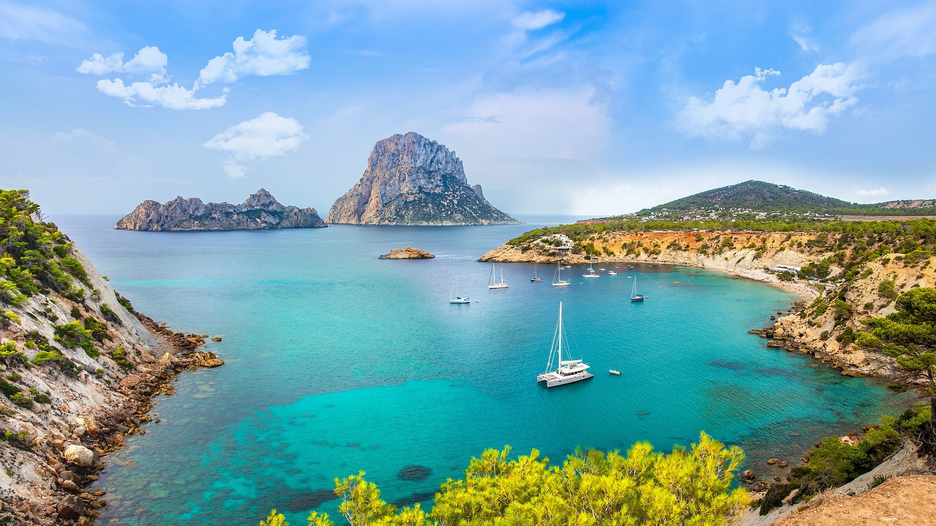 //www.som2travel.es/cdn/images/content/España/IBIZA.jpg