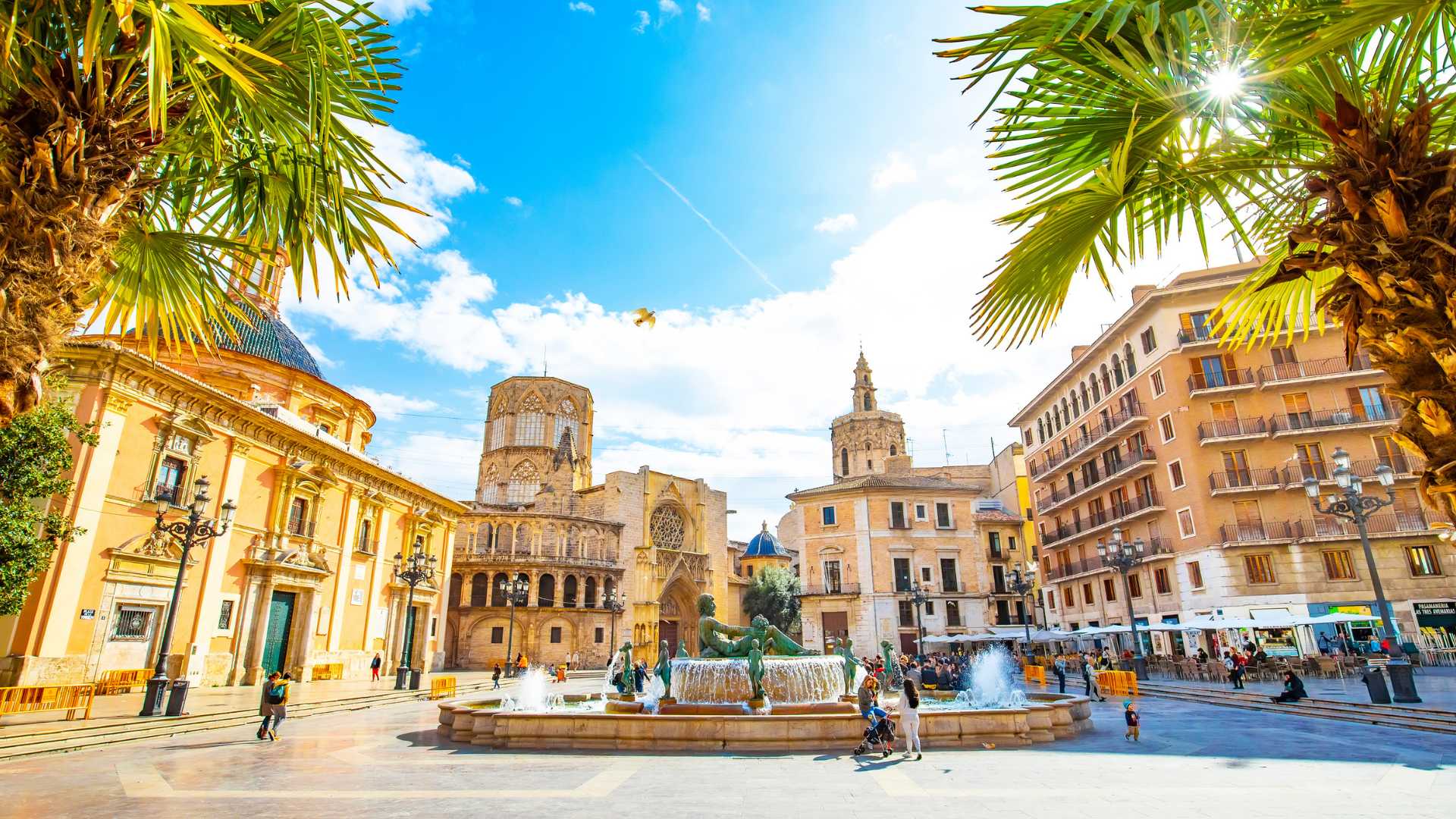 //www.som2travel.es/cdn/images/content/España/VALENCIAA.jpg