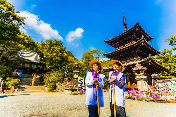 //www.som2travel.es/cdn/images/content/Japón/senderismo.webp