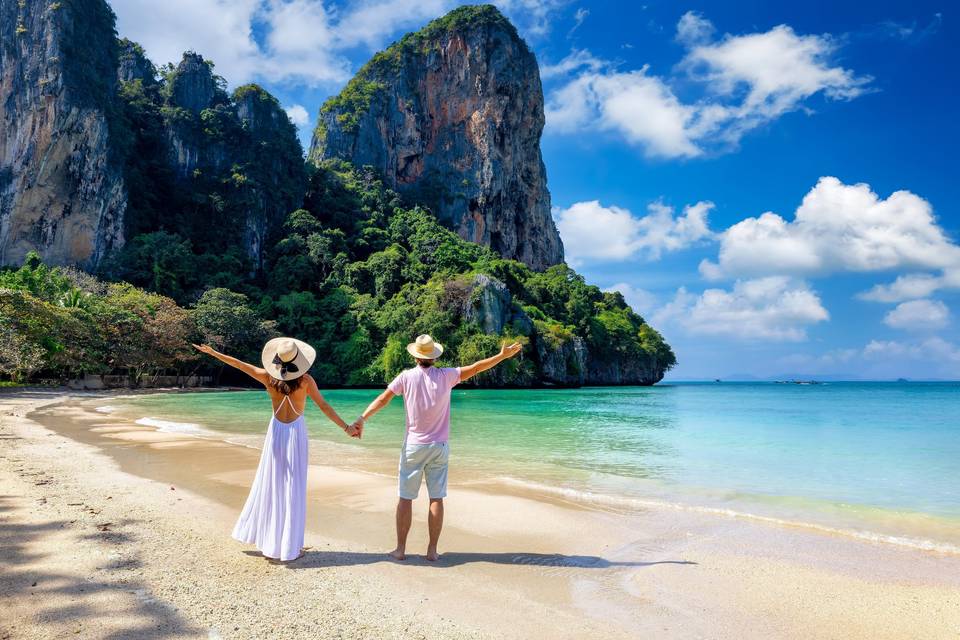 //www.som2travel.es/cdn/images/content/Novios/honneymoon.jpeg