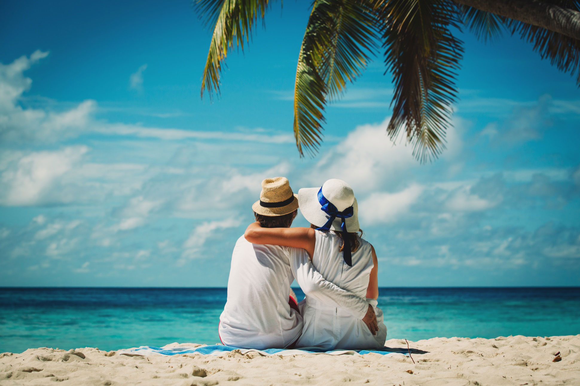 //www.som2travel.es/cdn/images/content/Novios/parejas786565.jpg