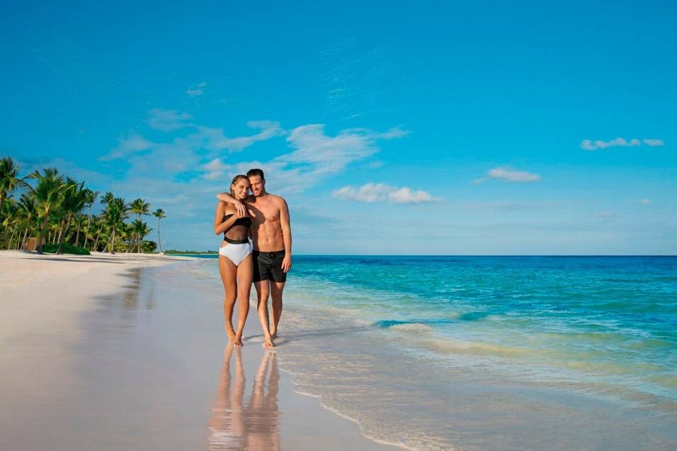 //www.som2travel.es/cdn/images/content/Novios/romance.jpeg