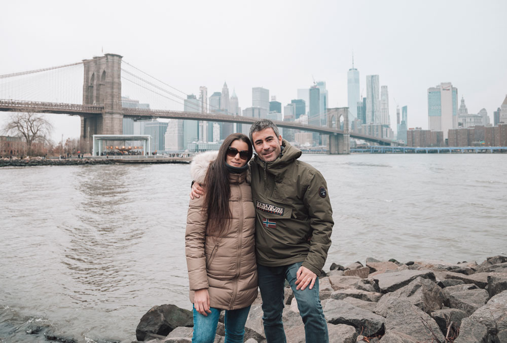 //www.som2travel.es/cdn/images/content/Novios/viajes-pareja.jpg