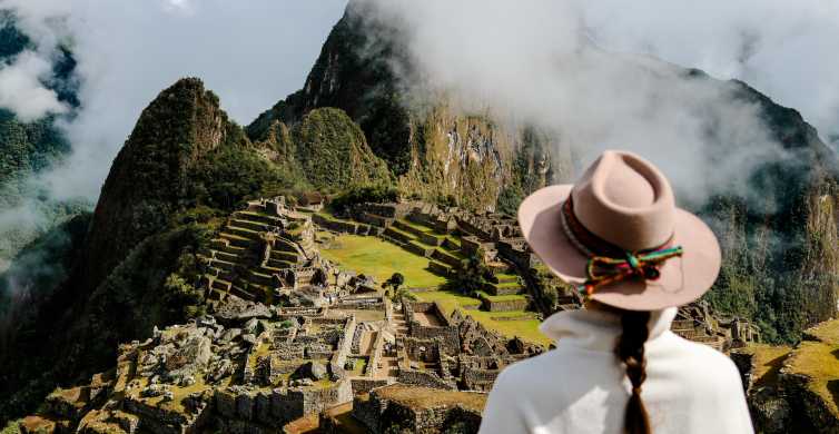 //www.som2travel.es/cdn/images/content/Perú/peru.jpg