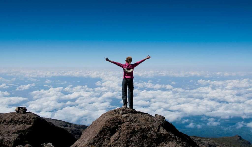 //www.som2travel.es/cdn/images/content/Tanzania/find-a-reason-to-climb-1024x597.jpg